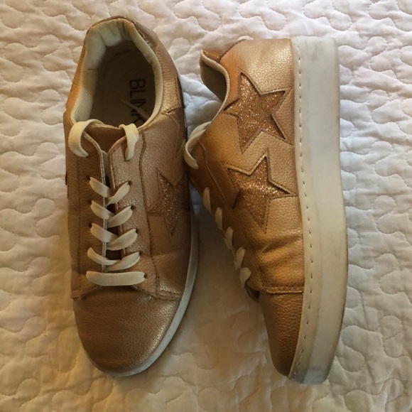 rose gold star sneakers